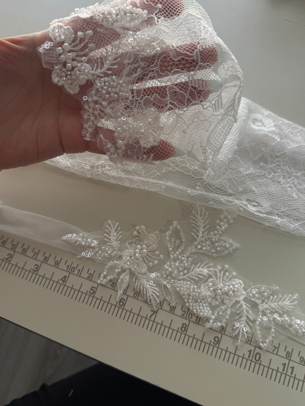 Ivory Lace Choker and Gloves Set